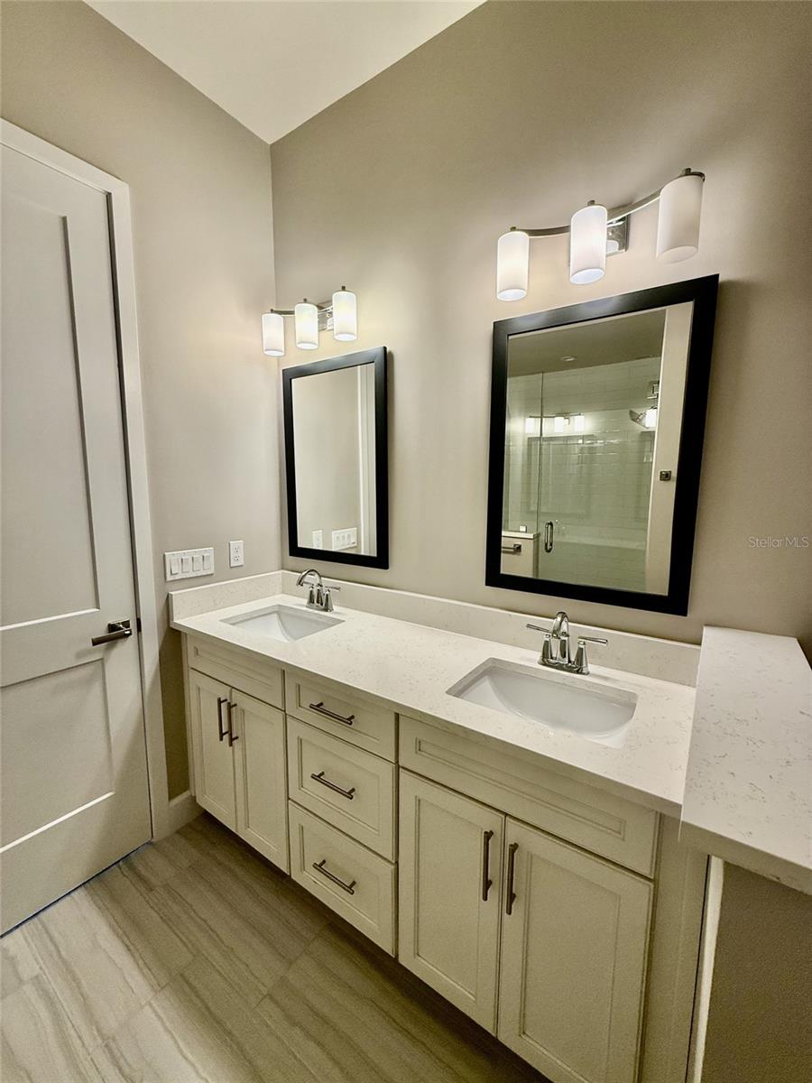 Image 16 of 20 For 149 Park Avenue