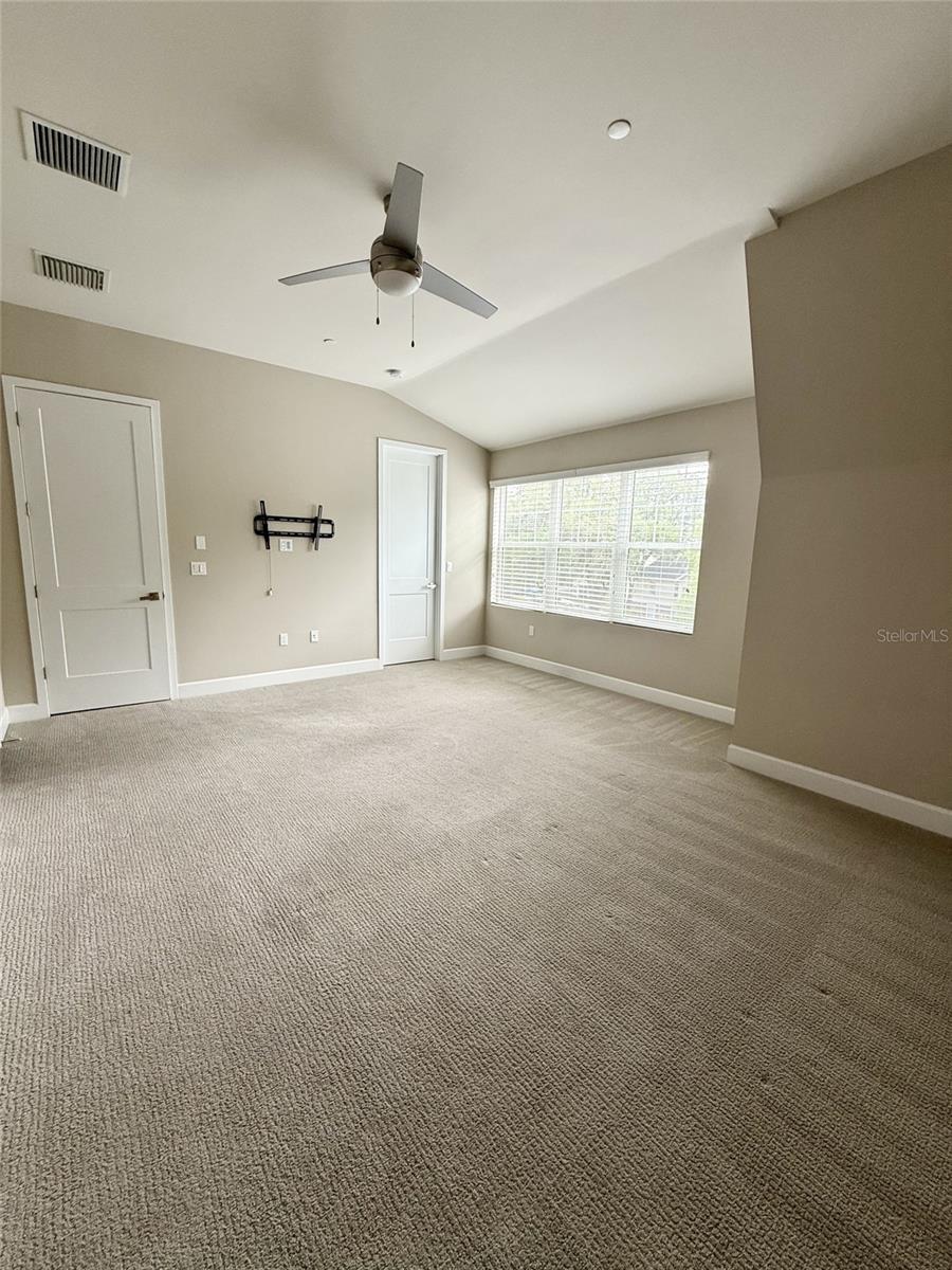 Image 9 of 20 For 149 Park Avenue