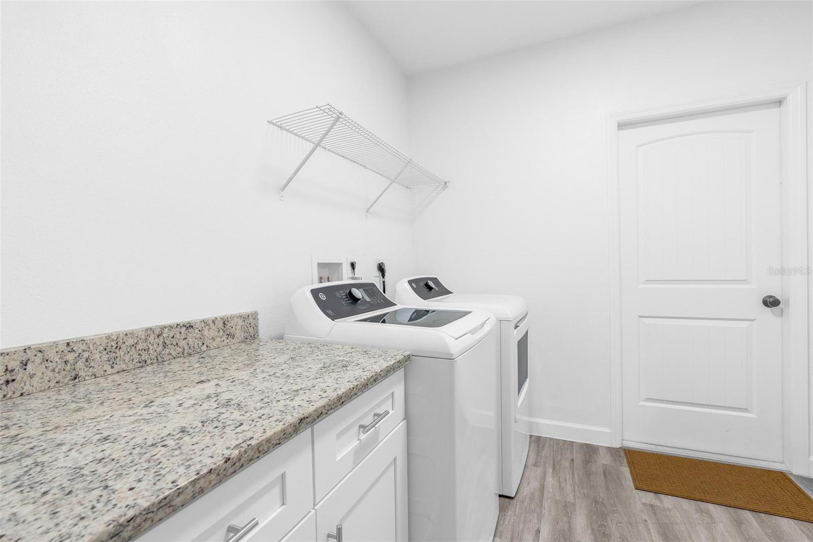 Image 24 of 36 For 1755 15th Street