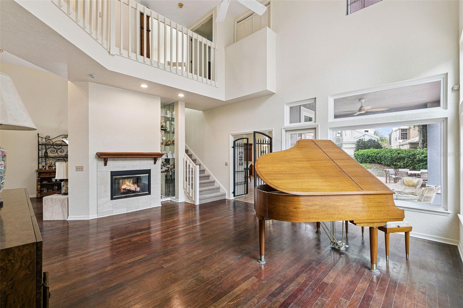 Image 11 of 74 For 501 Devon Place