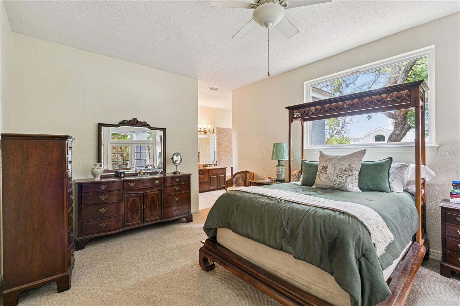 Image 23 of 74 For 501 Devon Place