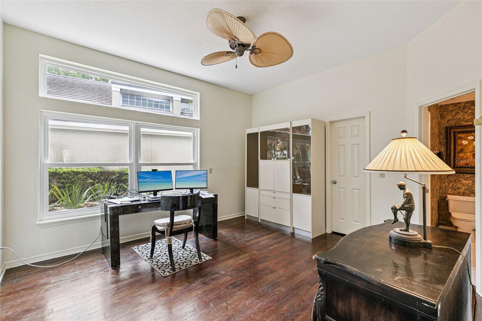 Image 33 of 74 For 501 Devon Place