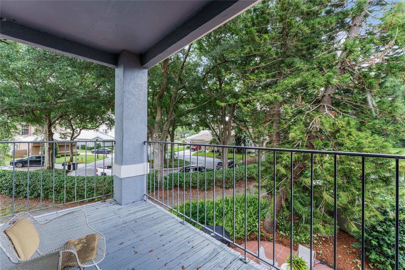 Image 40 of 74 For 501 Devon Place