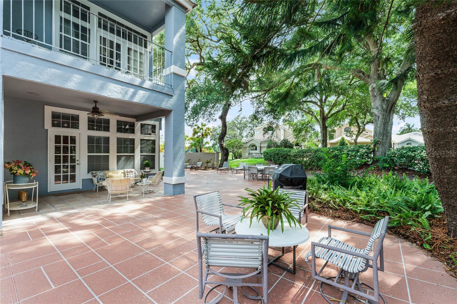 Image 43 of 74 For 501 Devon Place