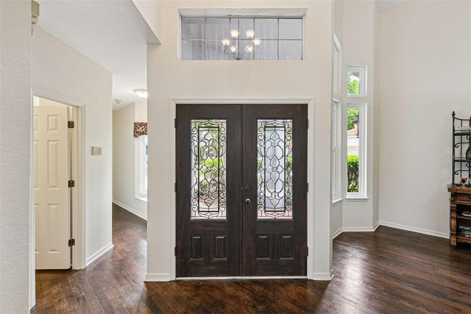 Image 5 of 74 For 501 Devon Place