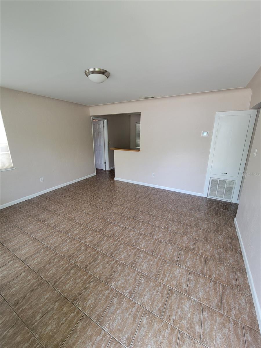 Image 2 of 16 For 250 37th Street N