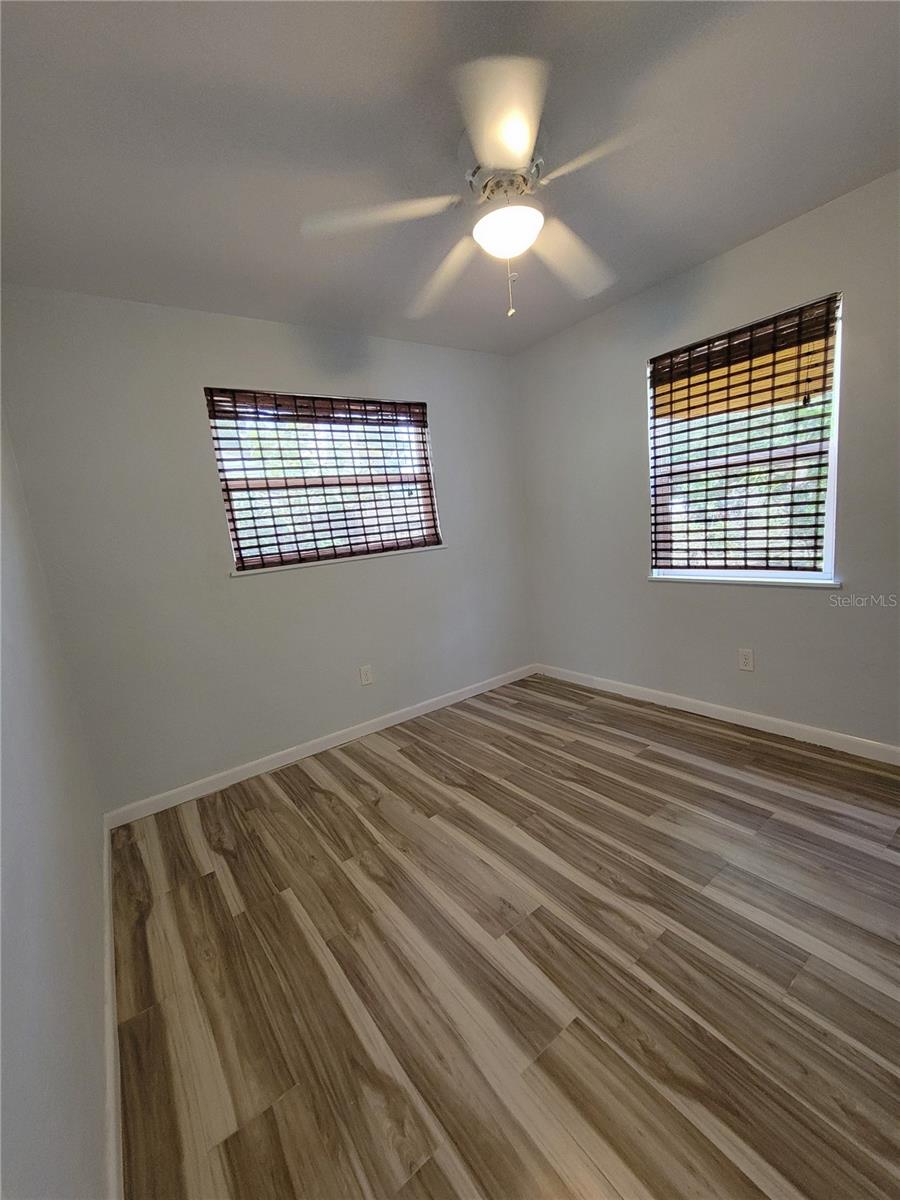 Image 9 of 16 For 250 37th Street N