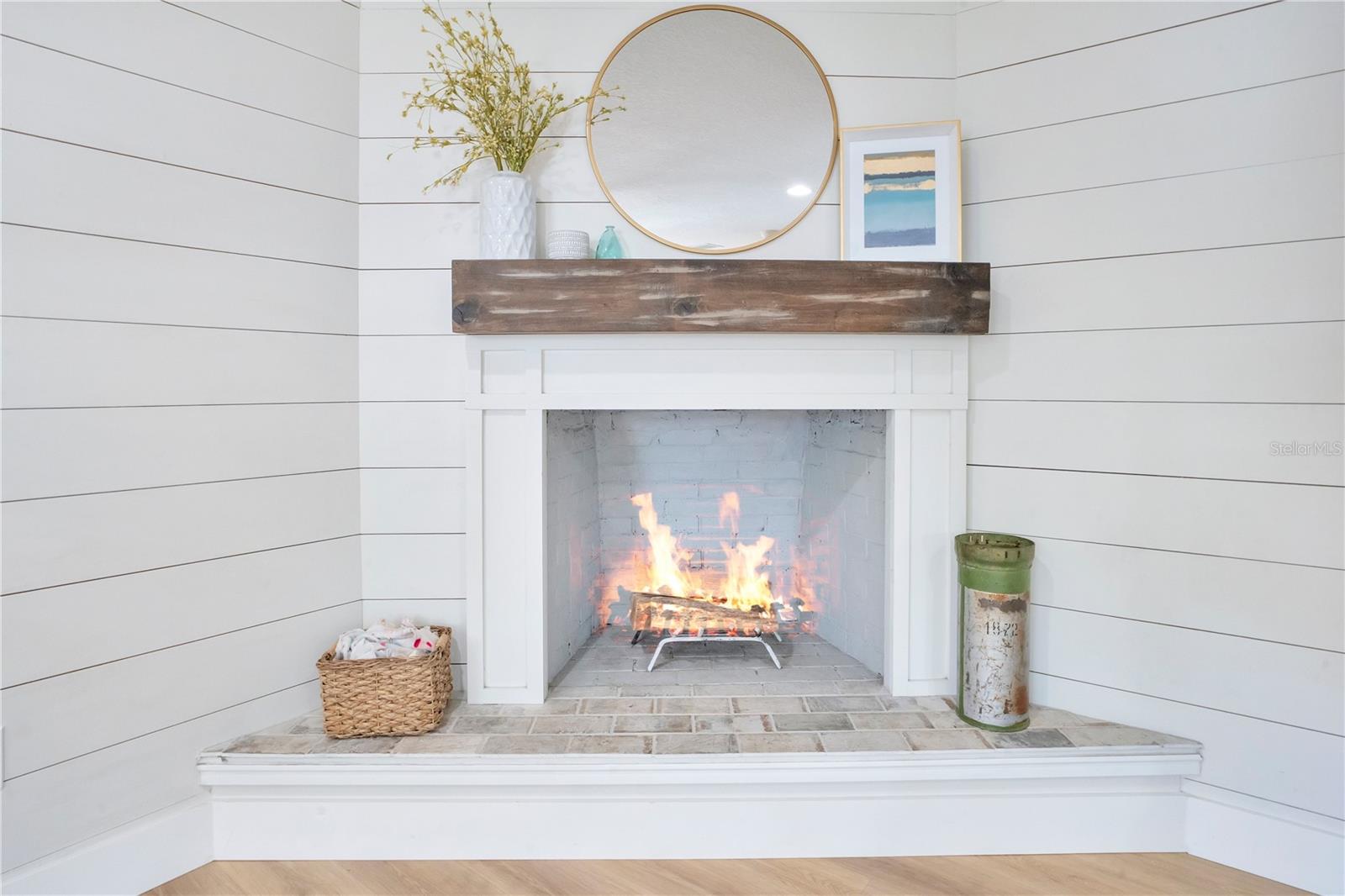 Image 10 of 48 For 2702 Parkland Drive