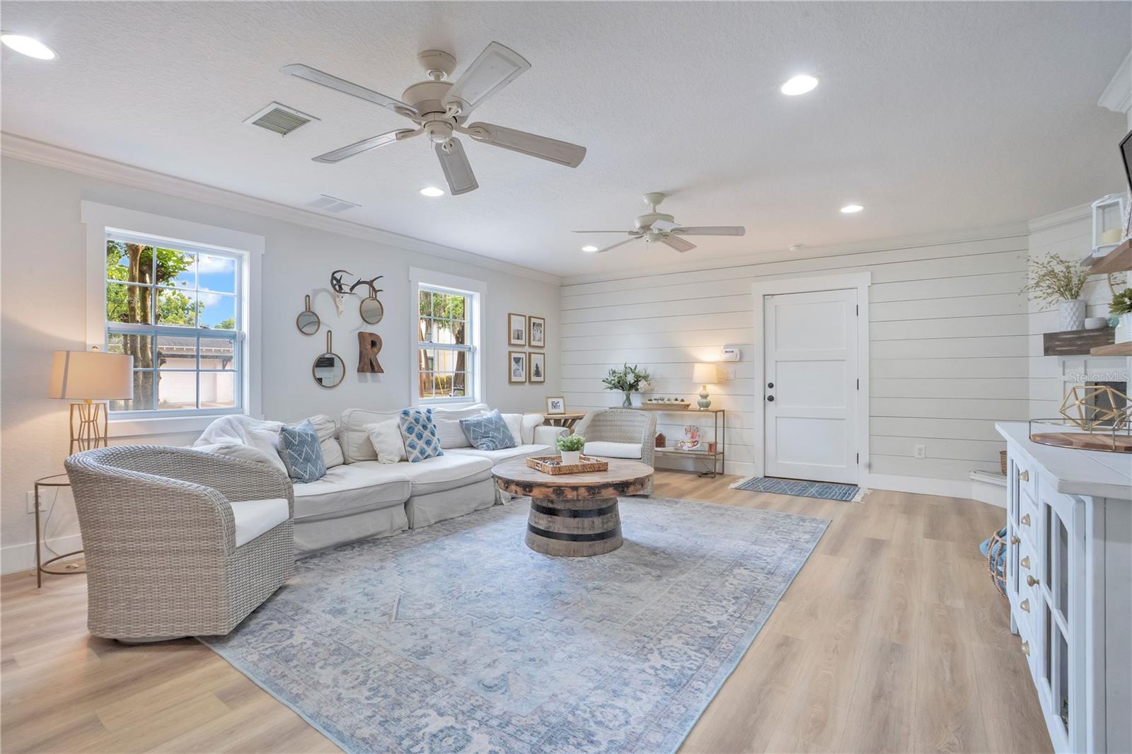 Image 13 of 48 For 2702 Parkland Drive