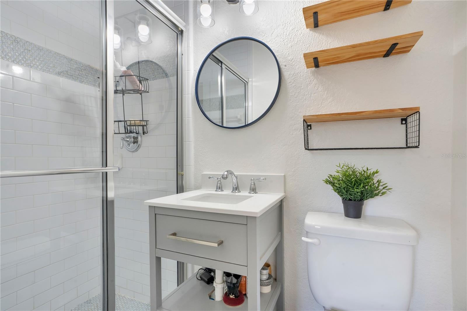 Image 19 of 48 For 2702 Parkland Drive