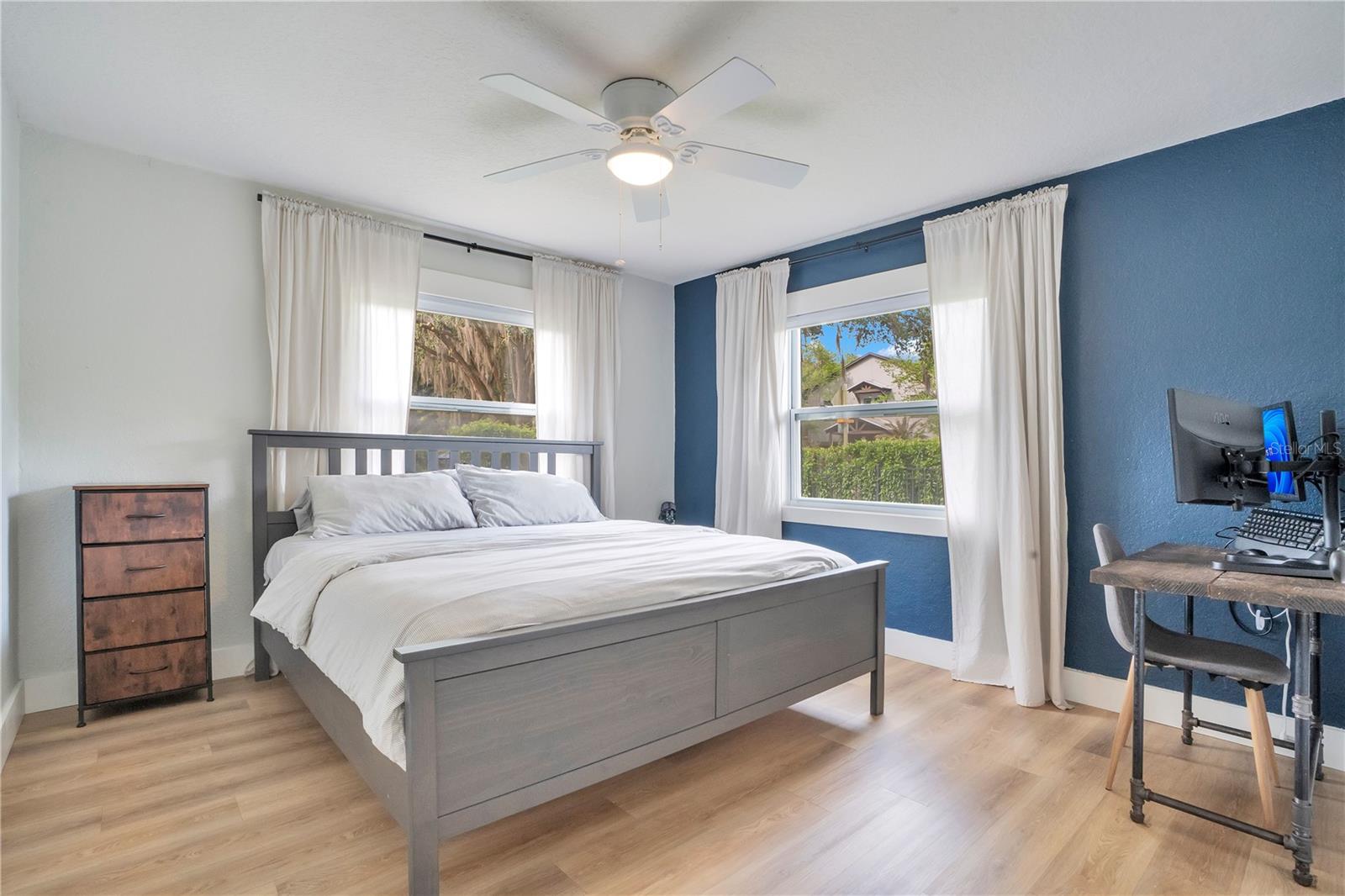 Image 23 of 48 For 2702 Parkland Drive