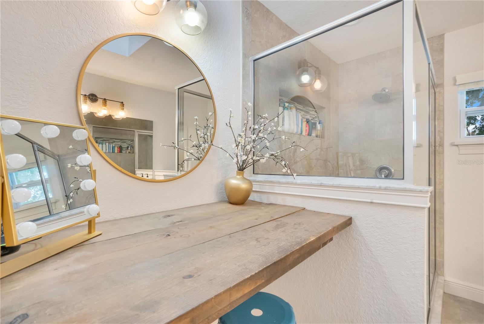 Image 33 of 48 For 2702 Parkland Drive