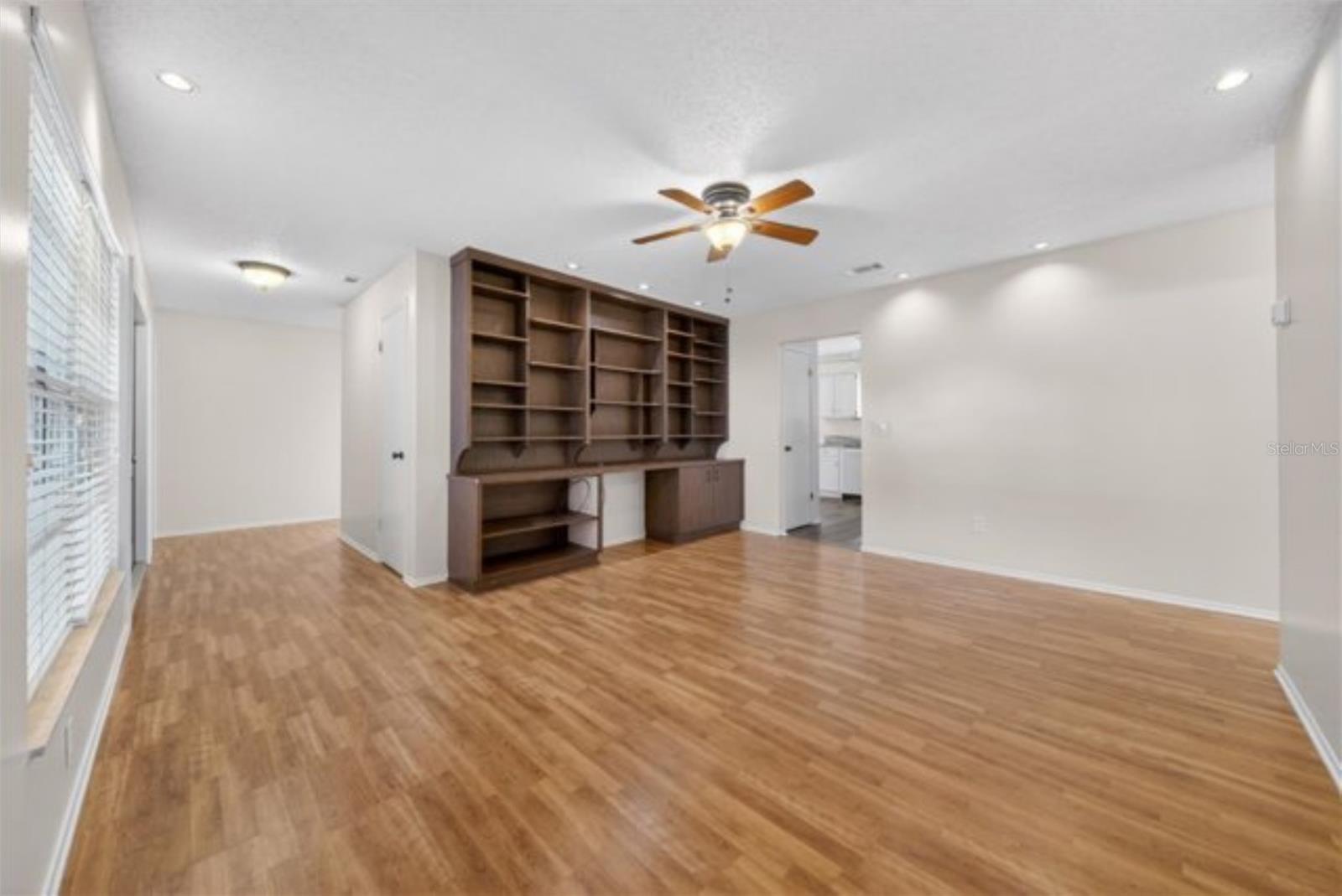 Image 36 of 53 For 3645 Alan Drive