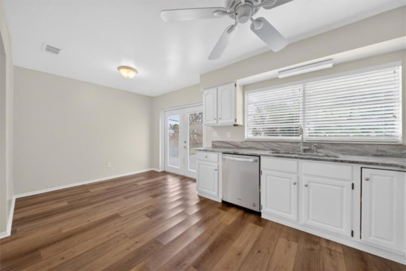 Image 40 of 53 For 3645 Alan Drive