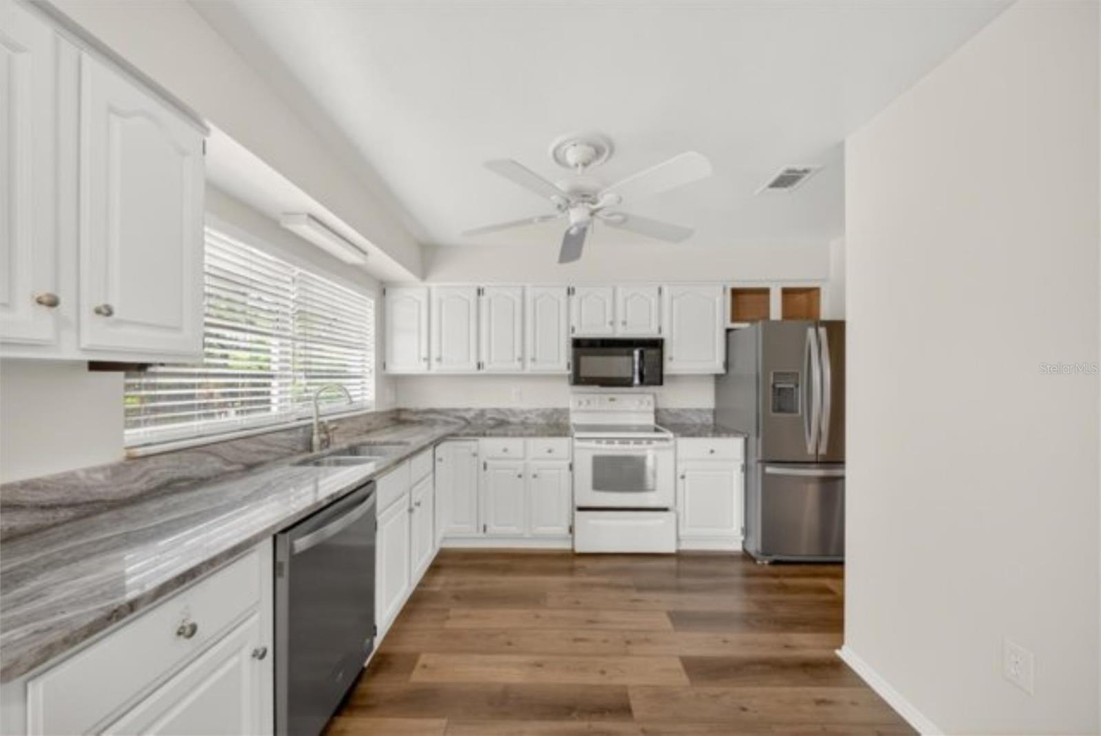 Image 41 of 53 For 3645 Alan Drive