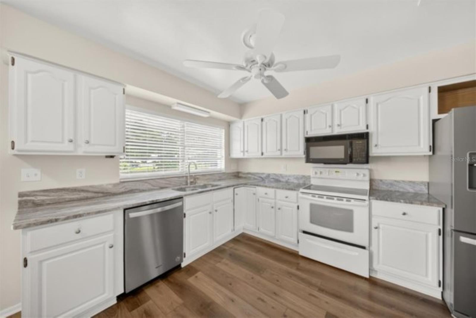 Image 42 of 53 For 3645 Alan Drive