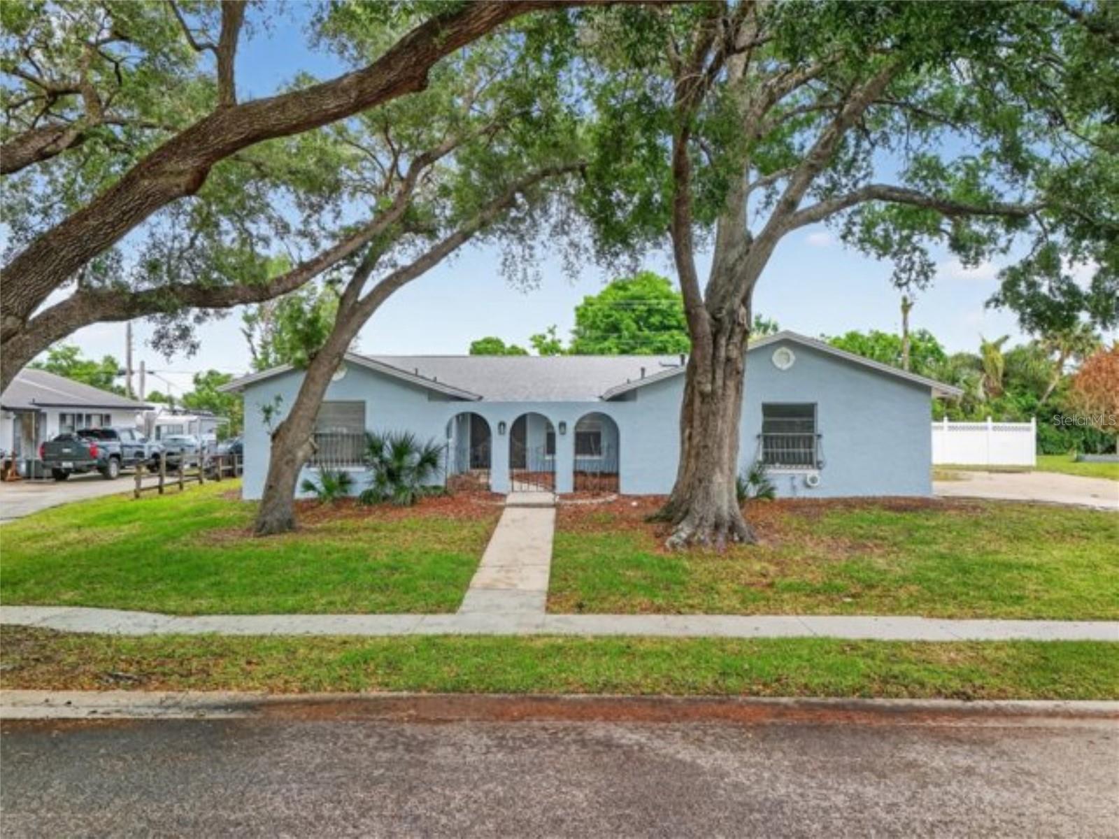 Image 5 of 53 For 3645 Alan Drive