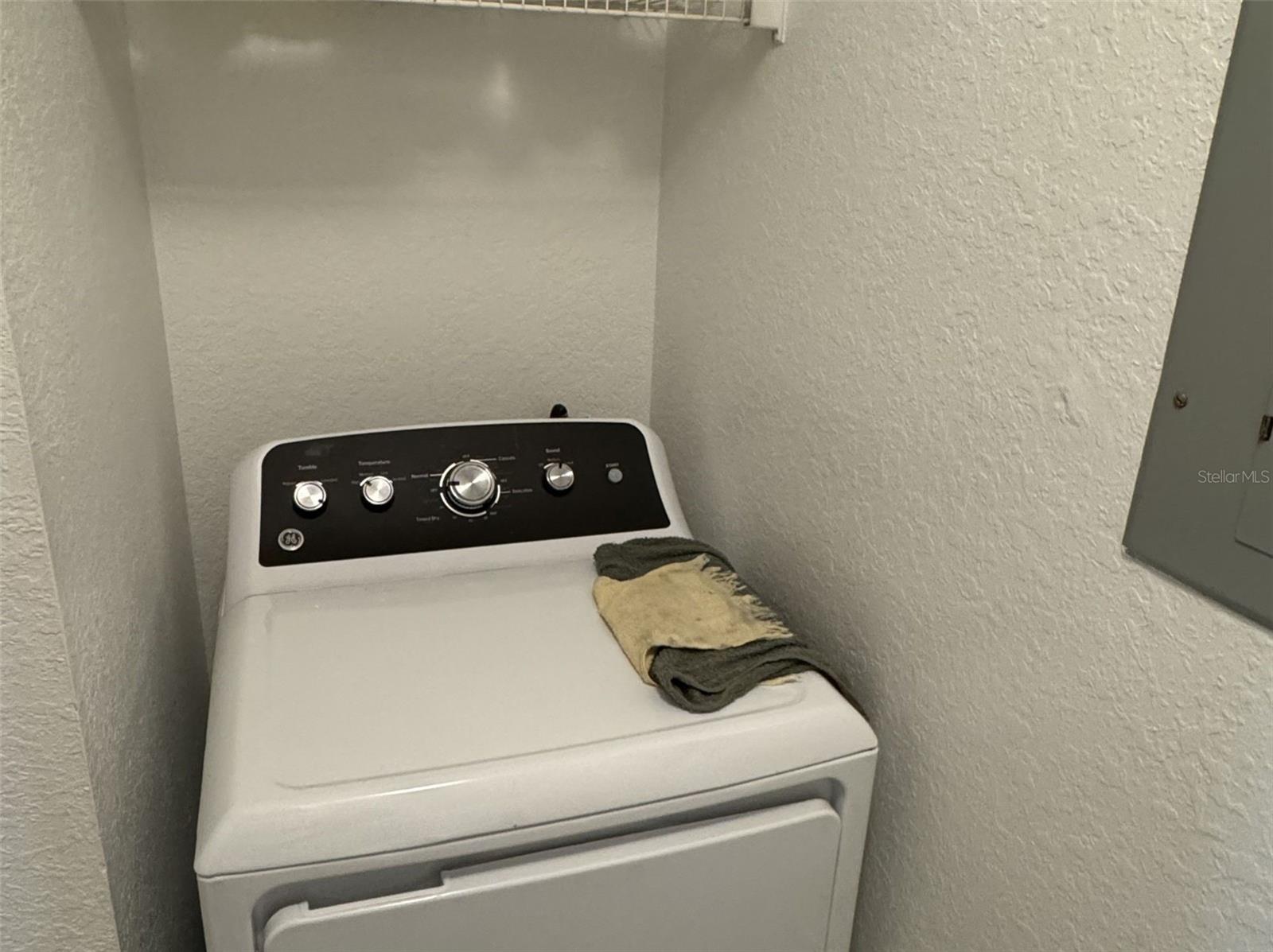 Image 10 of 35 For 5483 Vineland Road 10201