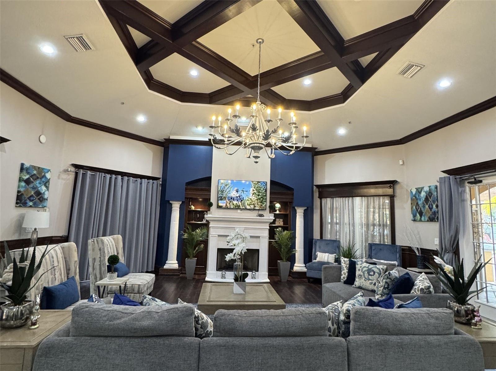 Image 30 of 35 For 5483 Vineland Road 10201