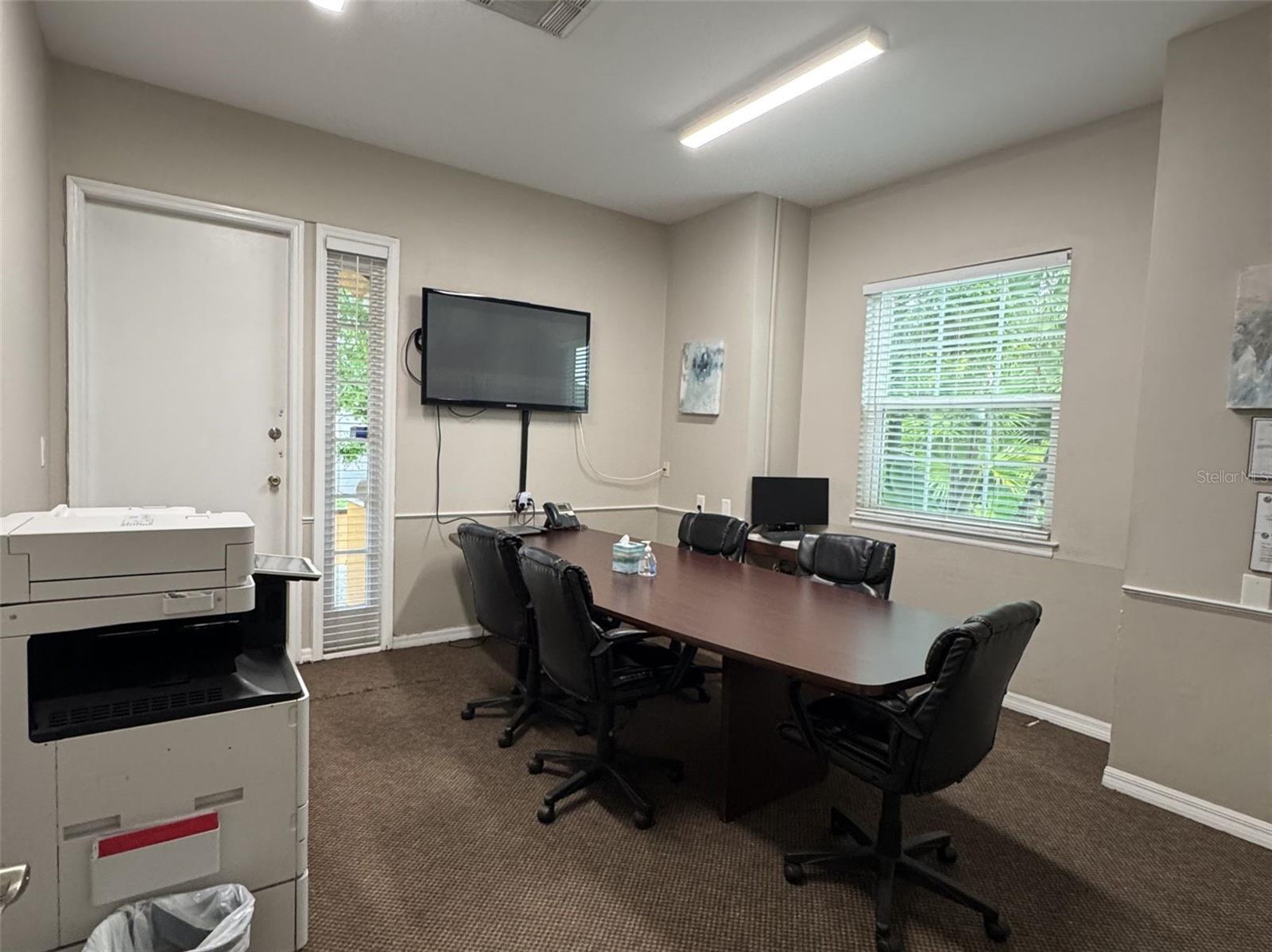 Image 32 of 35 For 5483 Vineland Road 10201