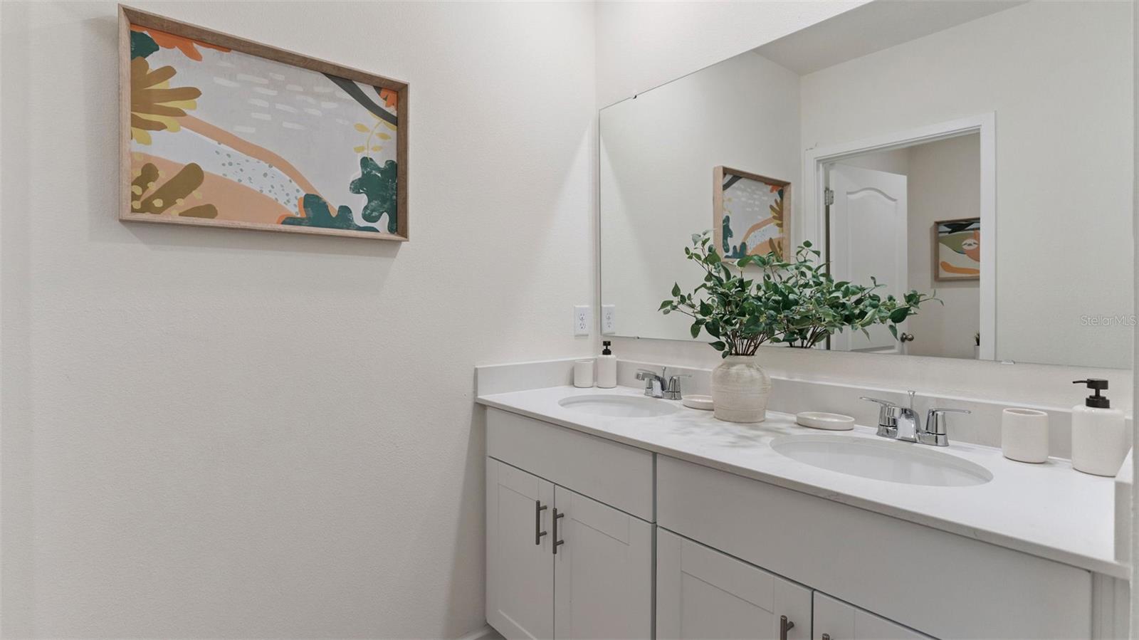 Image 20 of 28 For 3274 Spineywood Drive