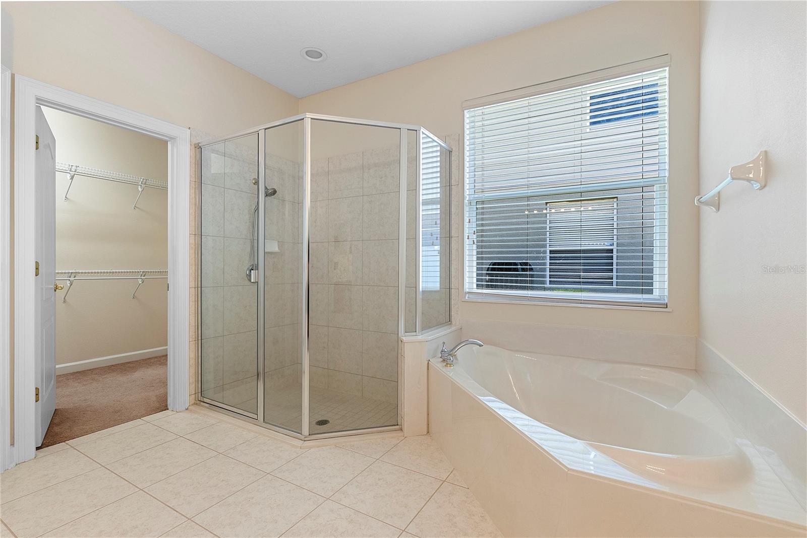 Image 21 of 47 For 5608 Bear Stone Run