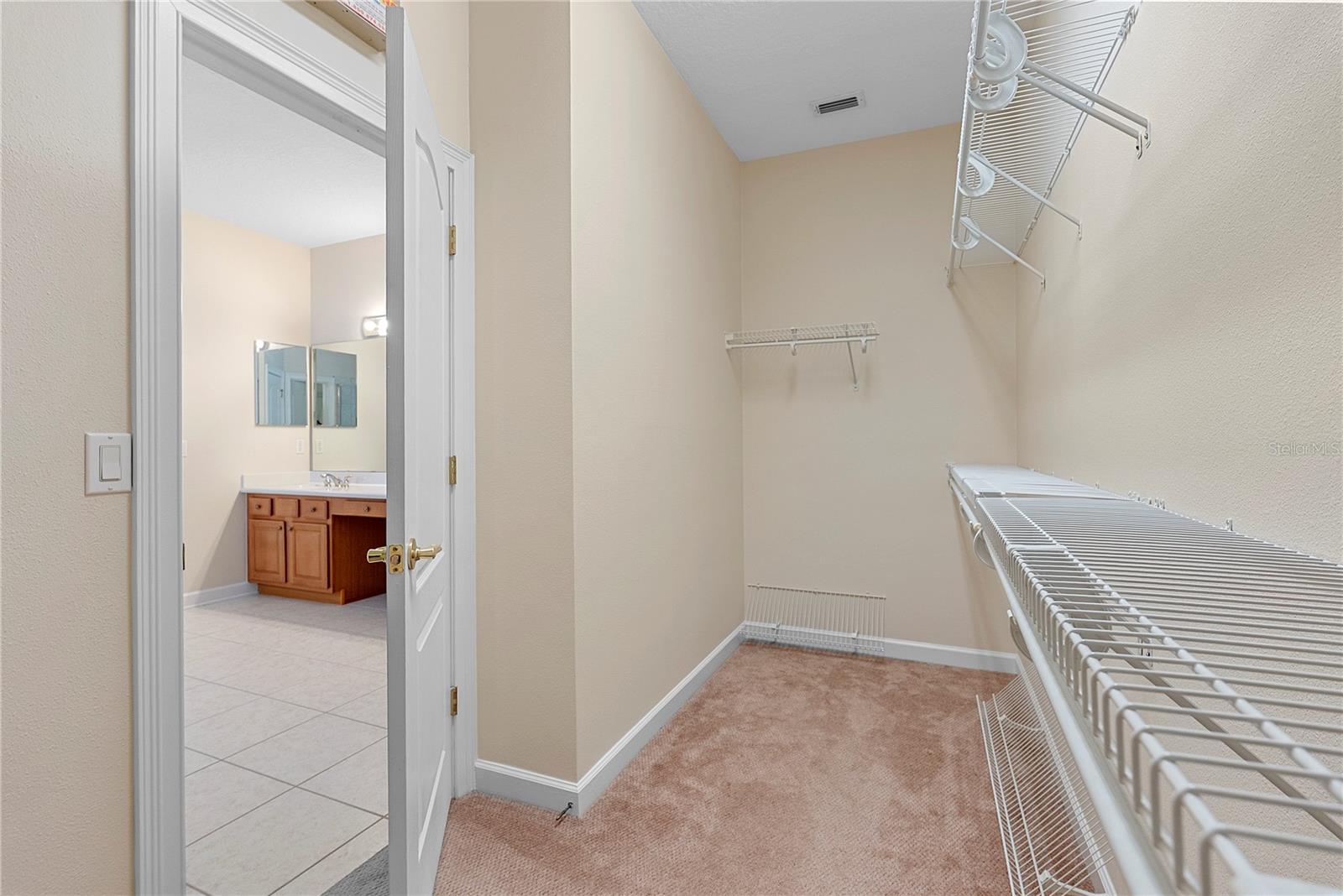 Image 22 of 47 For 5608 Bear Stone Run