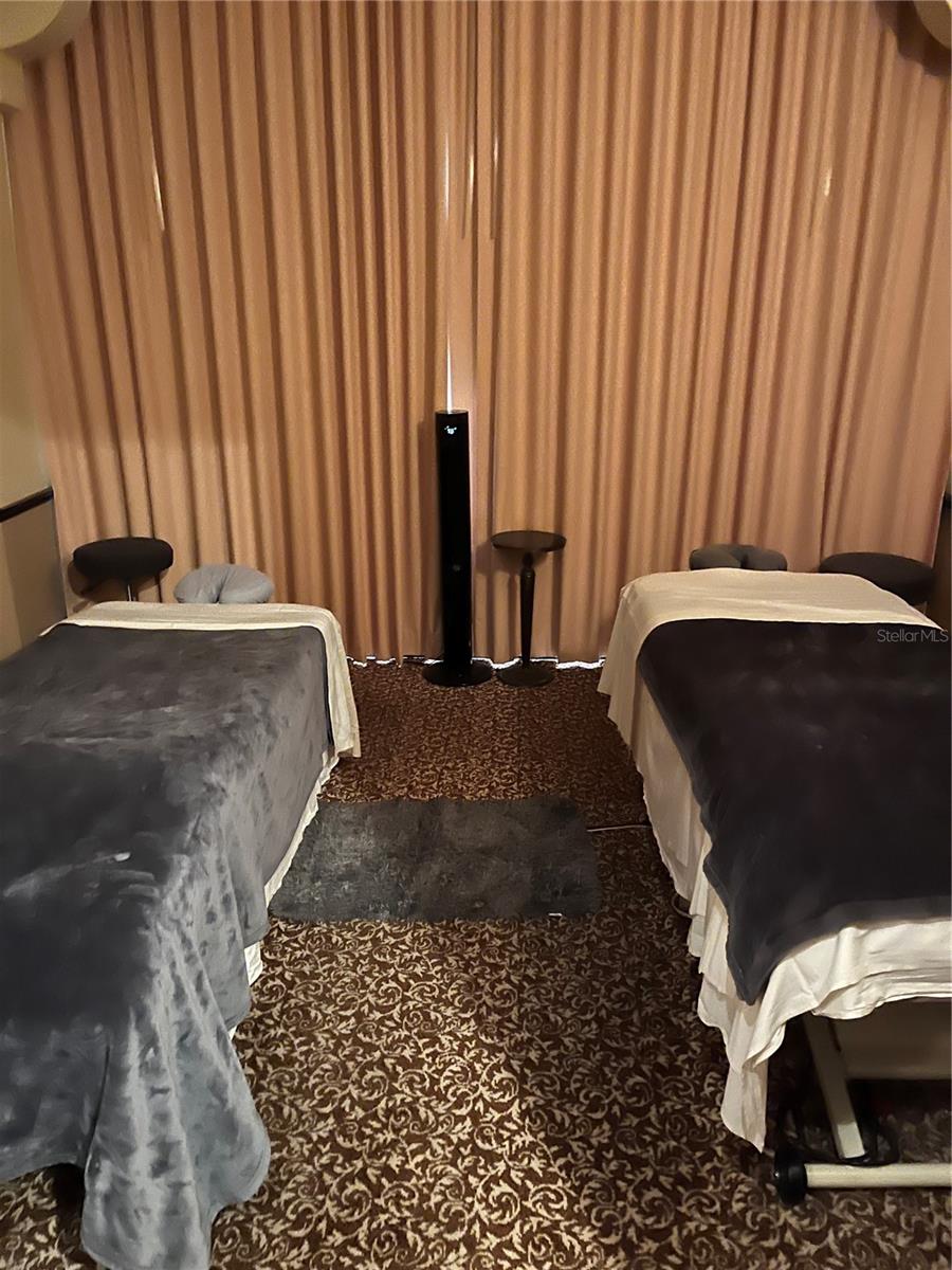 Image 38 of 43 For 8112 Poinciana Boulevard 1605