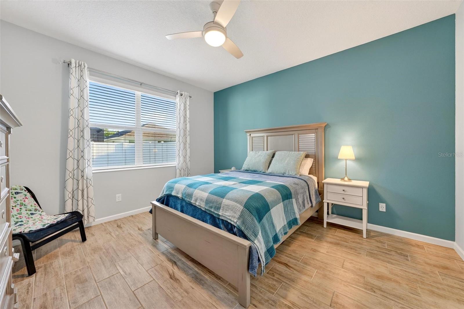 Listing photo id 28 for 887 Lady Bird Lane