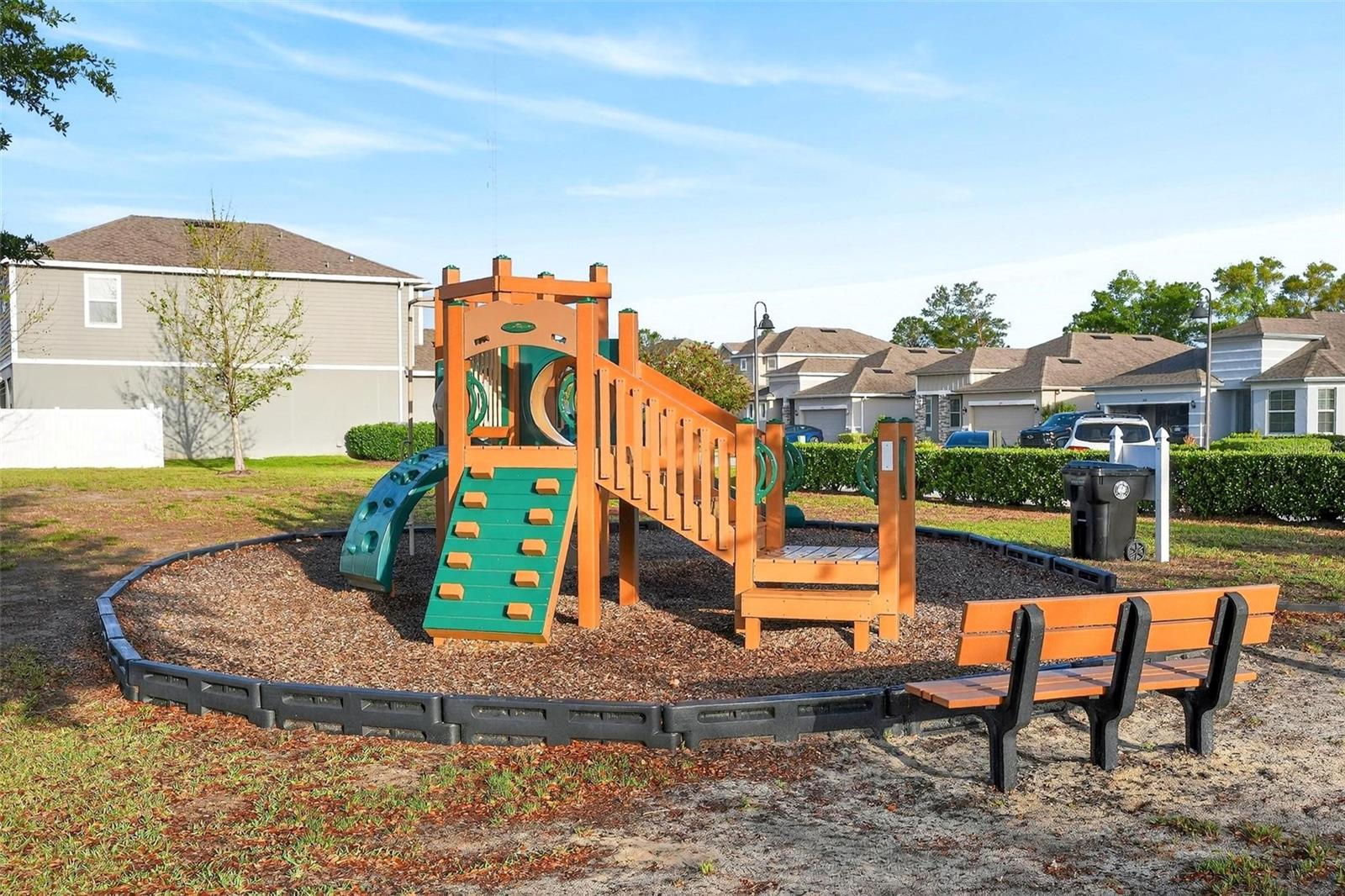 Listing photo id 54 for 887 Lady Bird Lane