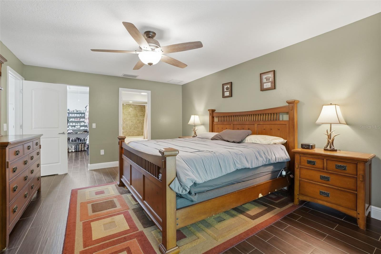 Image 23 of 48 For 130 Bahama Road