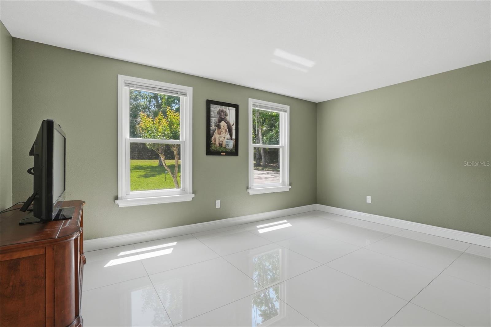 Image 6 of 48 For 130 Bahama Road