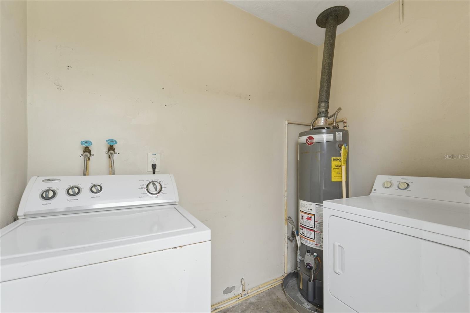 Image 20 of 26 For 794 Crawford Street