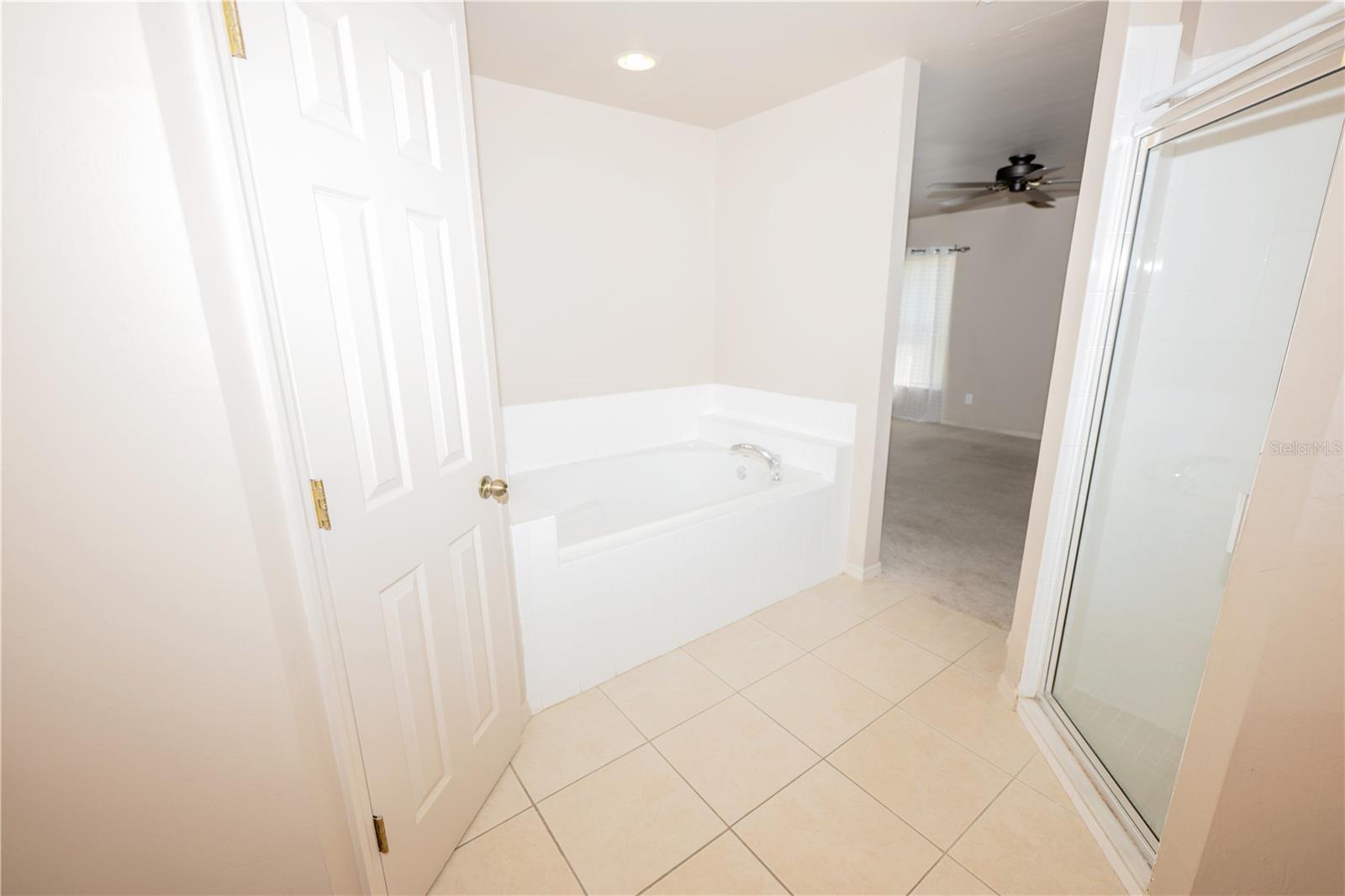 Listing photo id 9 for 4129 19th Place