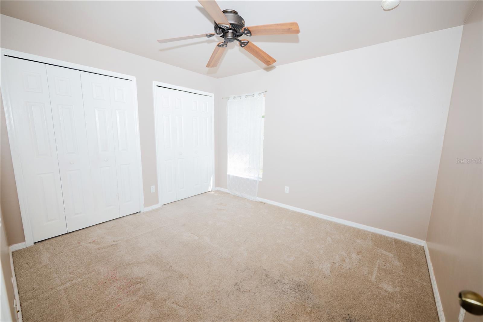 Listing photo id 25 for 4129 19th Place