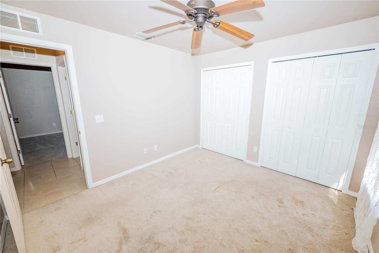 Listing photo id 26 for 4129 19th Place