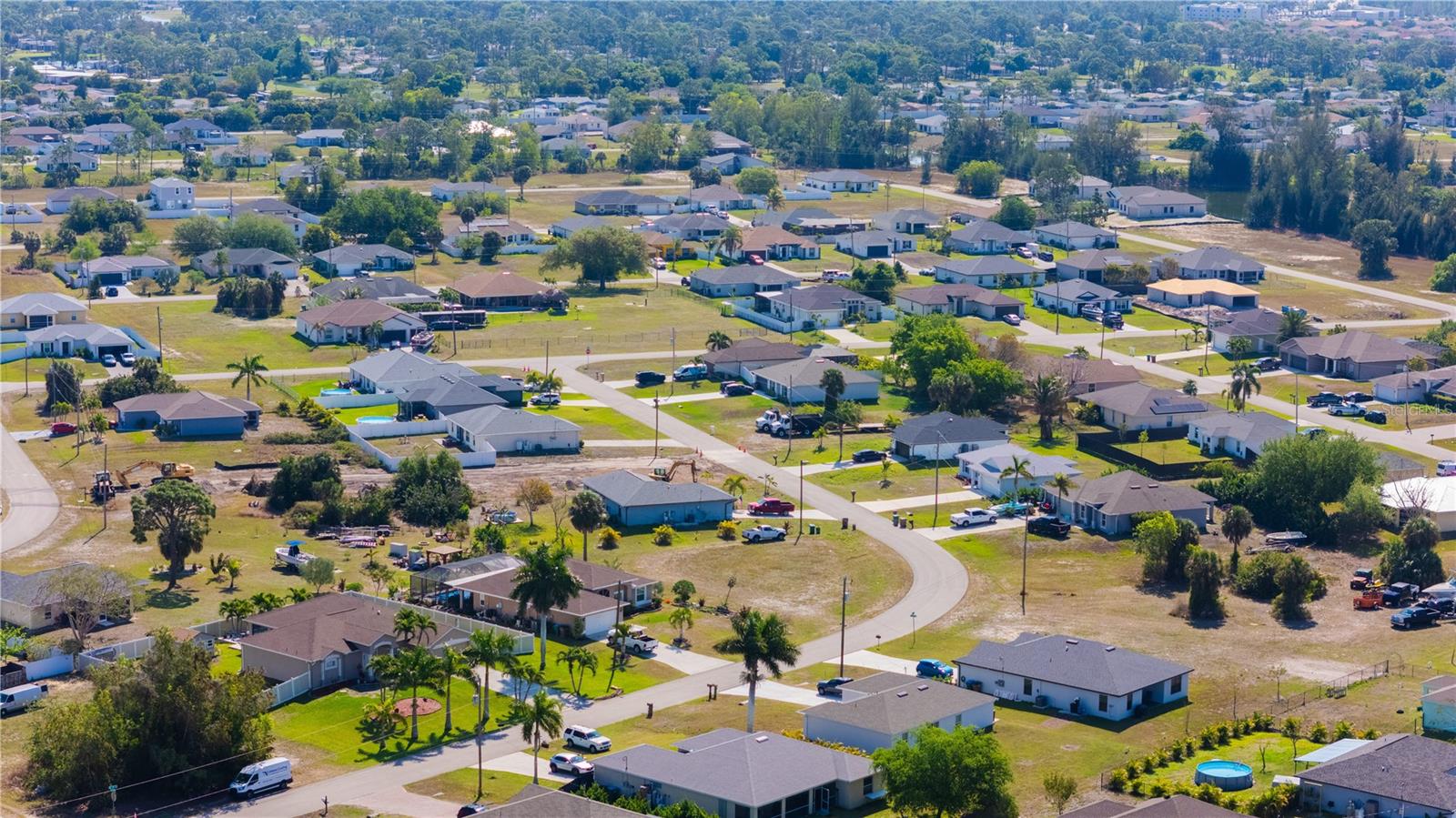 Listing photo id 30 for 4129 19th Place