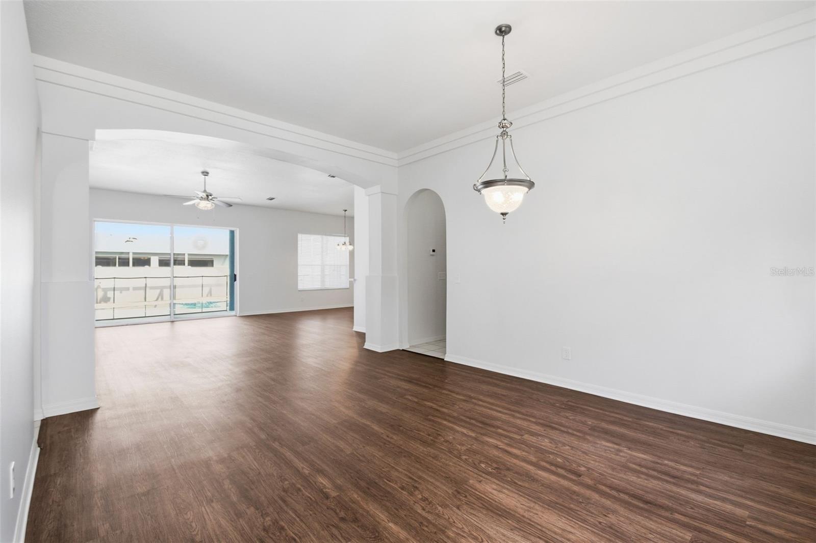 Image 12 of 79 For 9810 Ocasta Street