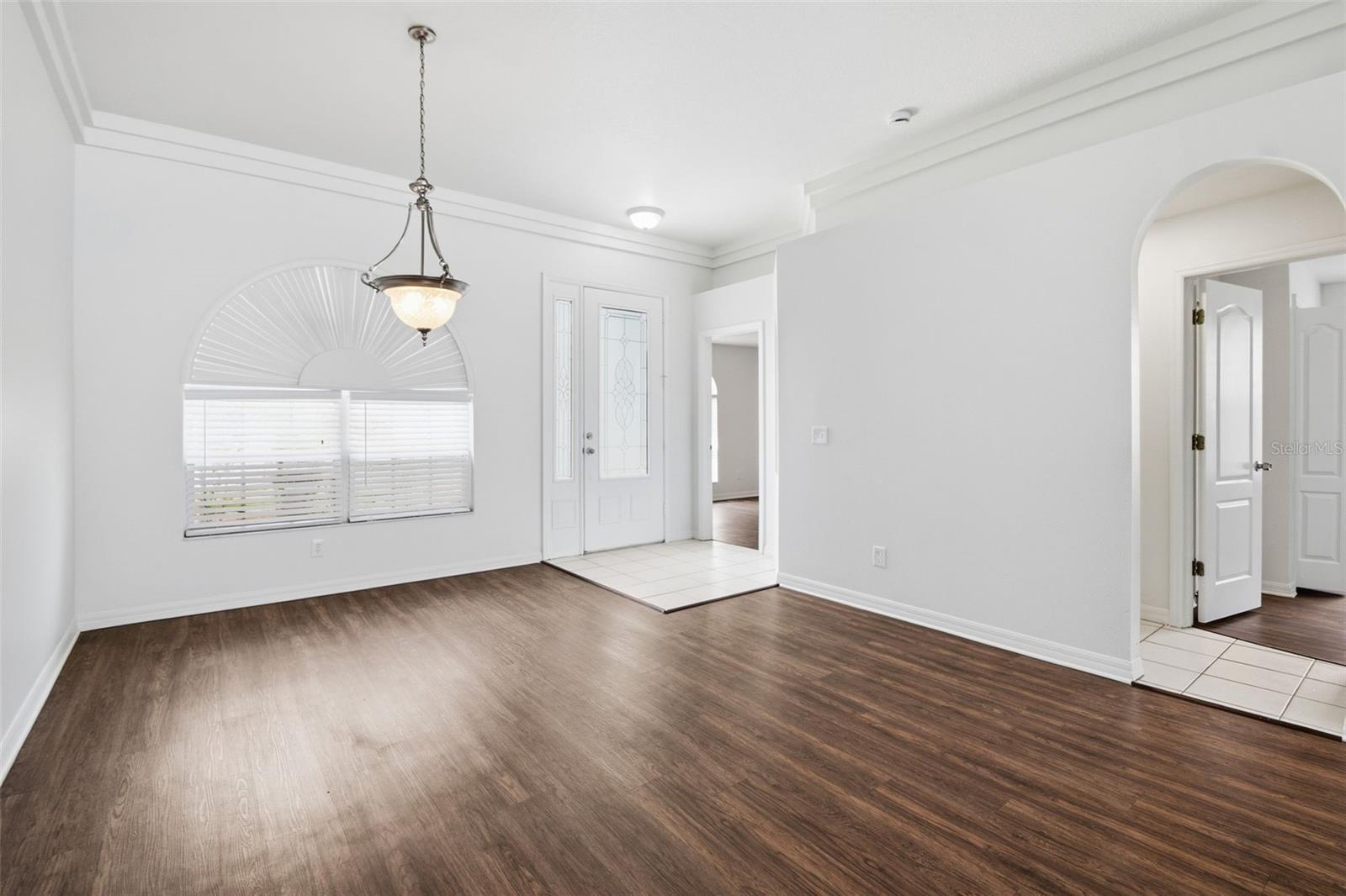 Image 15 of 79 For 9810 Ocasta Street