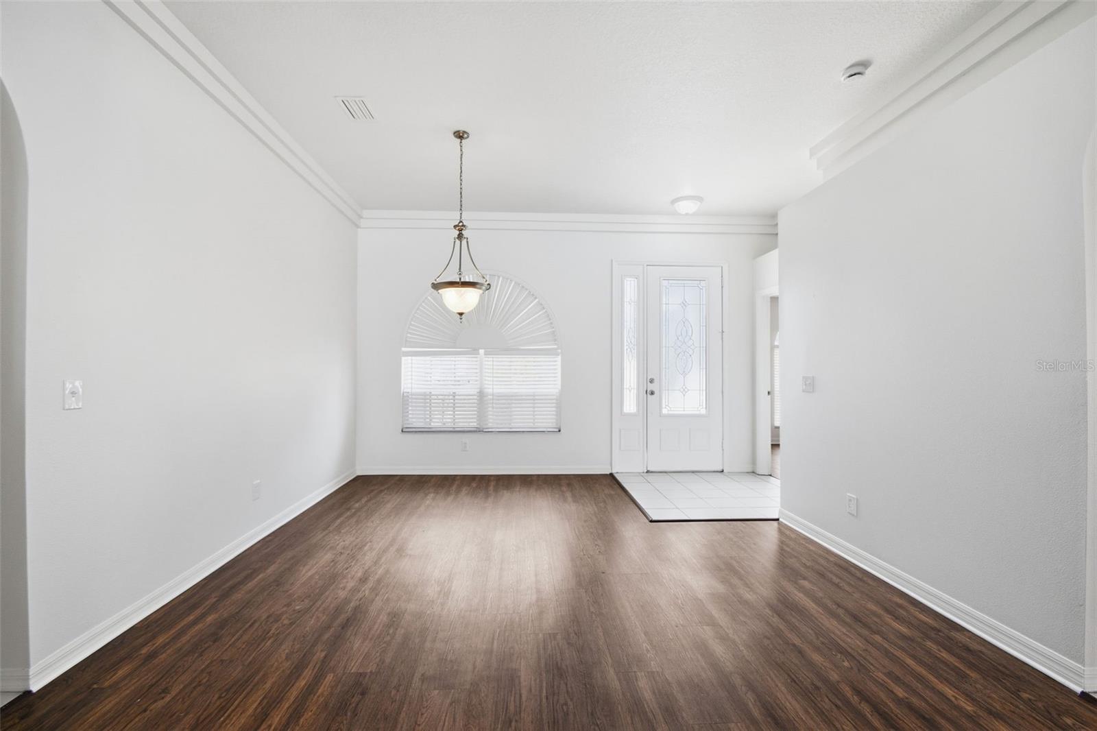 Image 16 of 79 For 9810 Ocasta Street