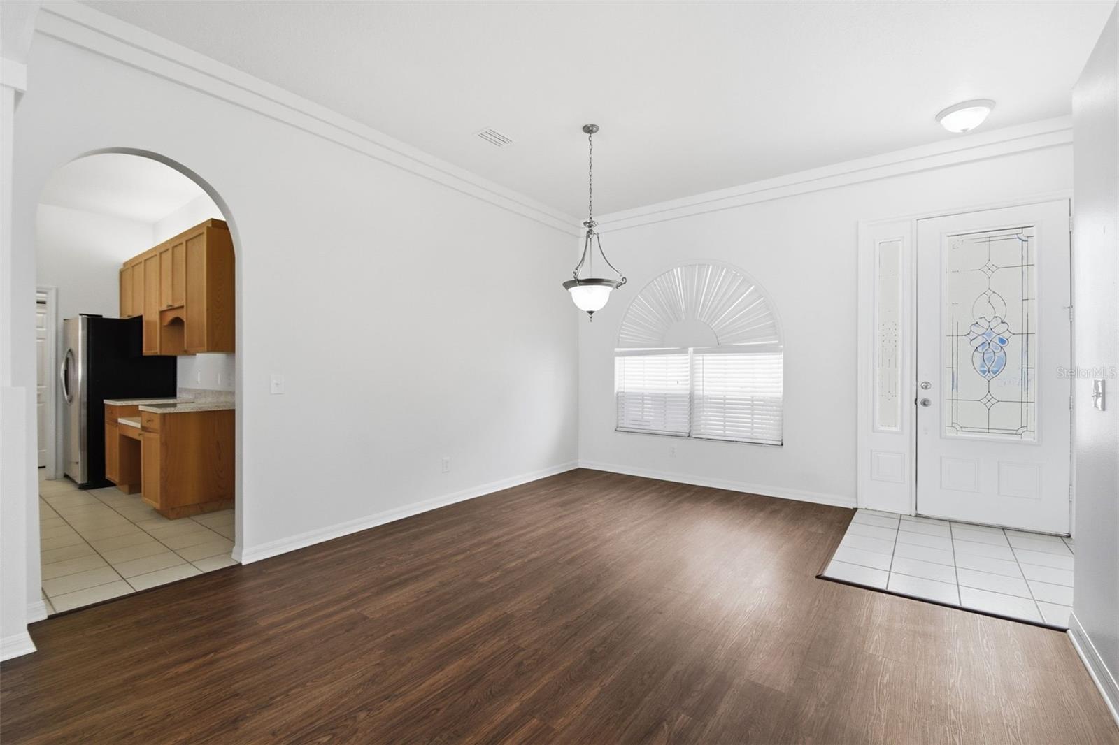 Image 17 of 79 For 9810 Ocasta Street