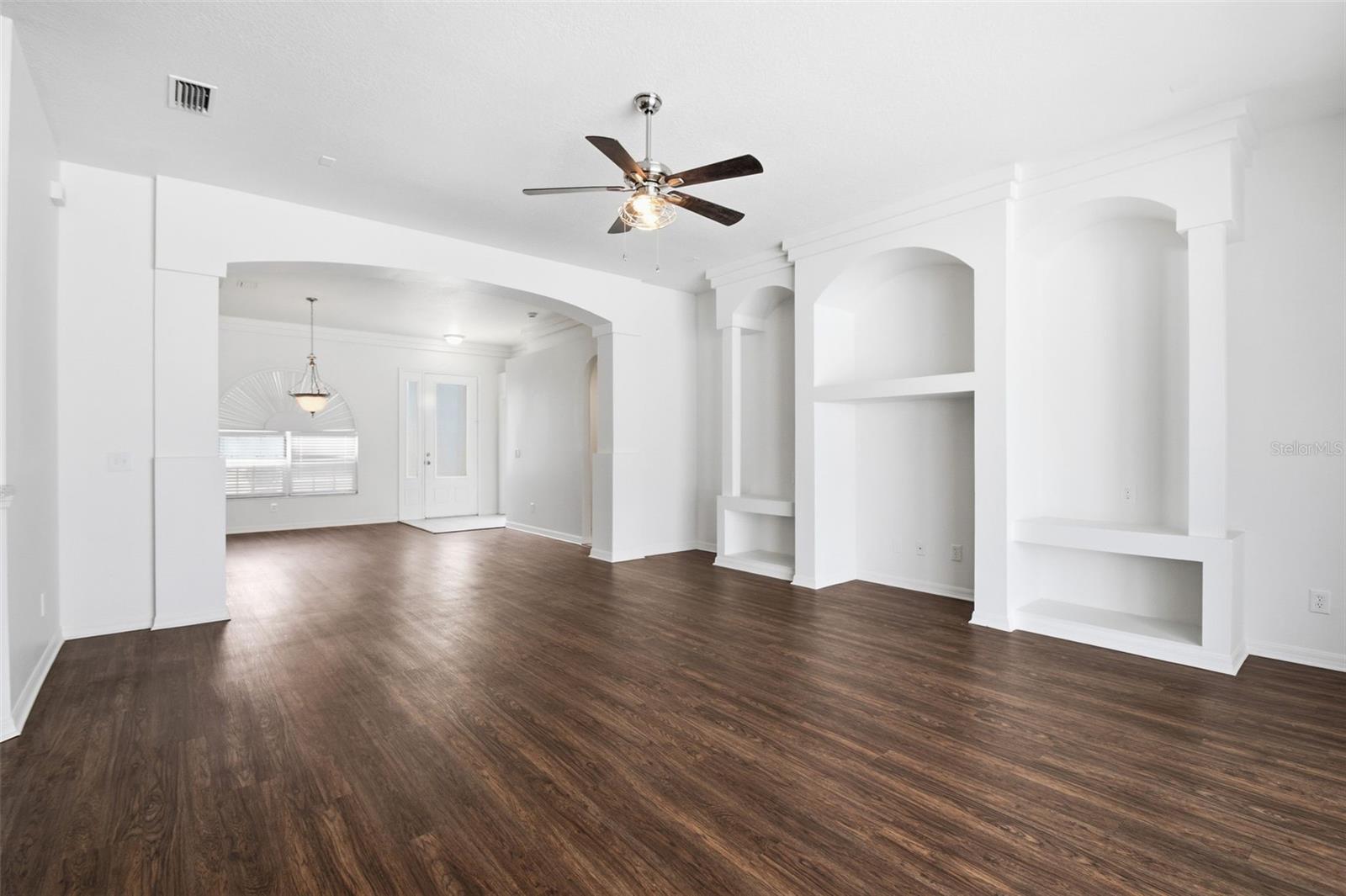 Image 20 of 79 For 9810 Ocasta Street