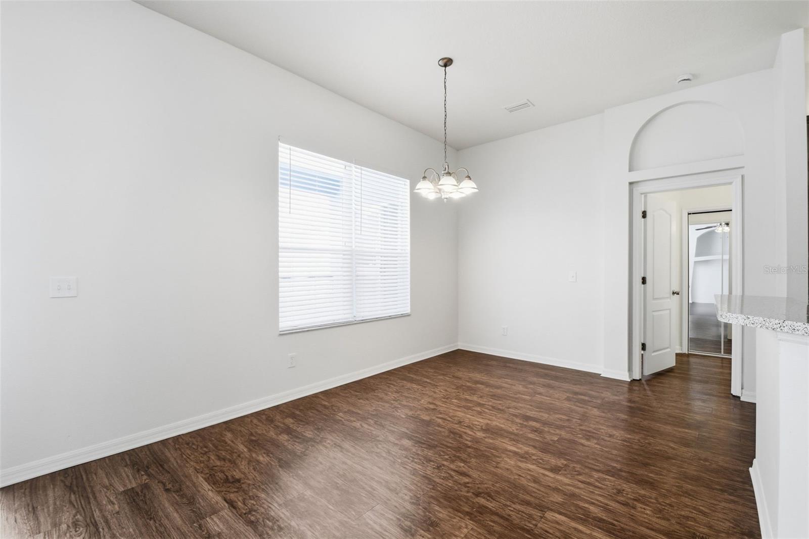 Image 23 of 79 For 9810 Ocasta Street