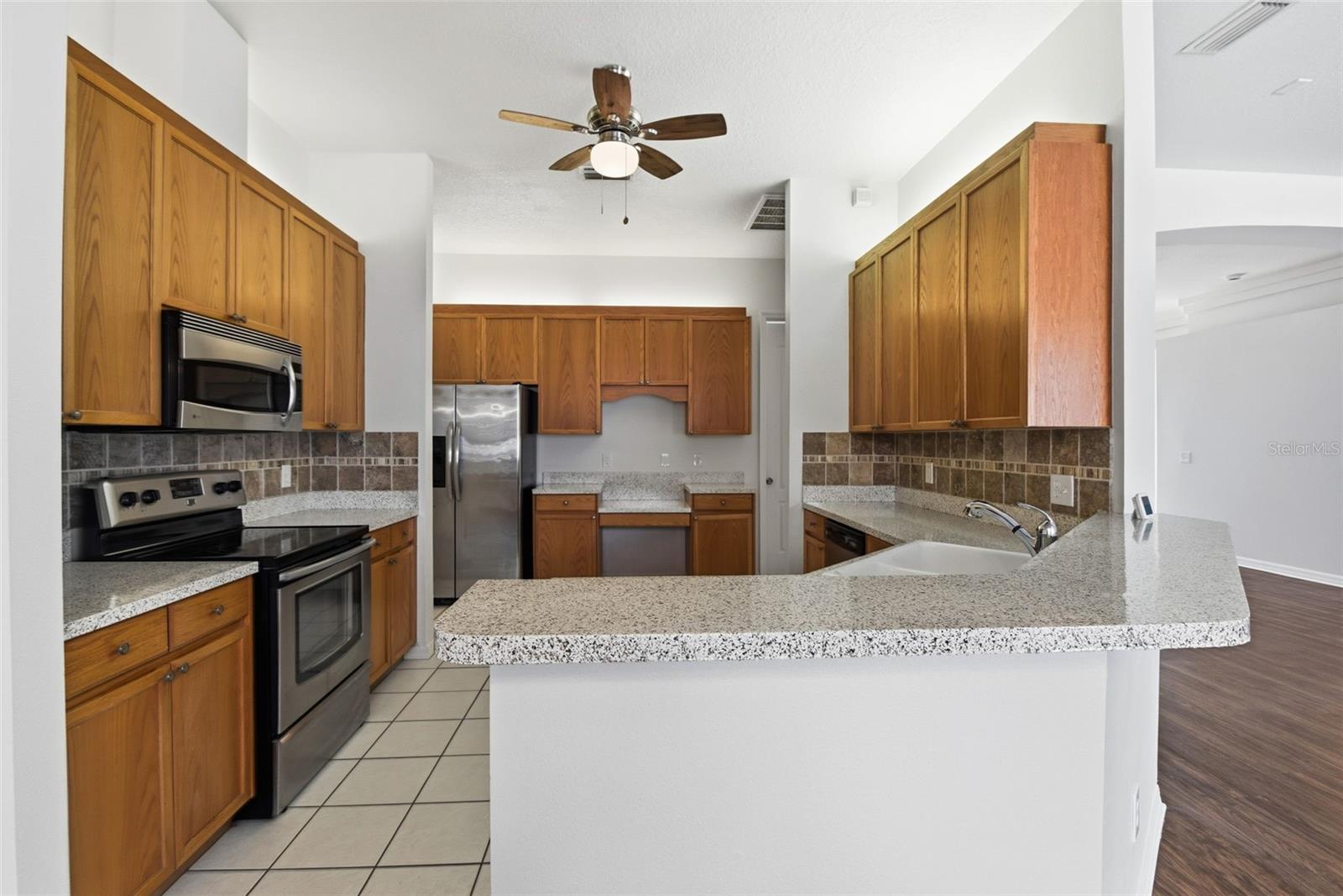 Image 26 of 79 For 9810 Ocasta Street