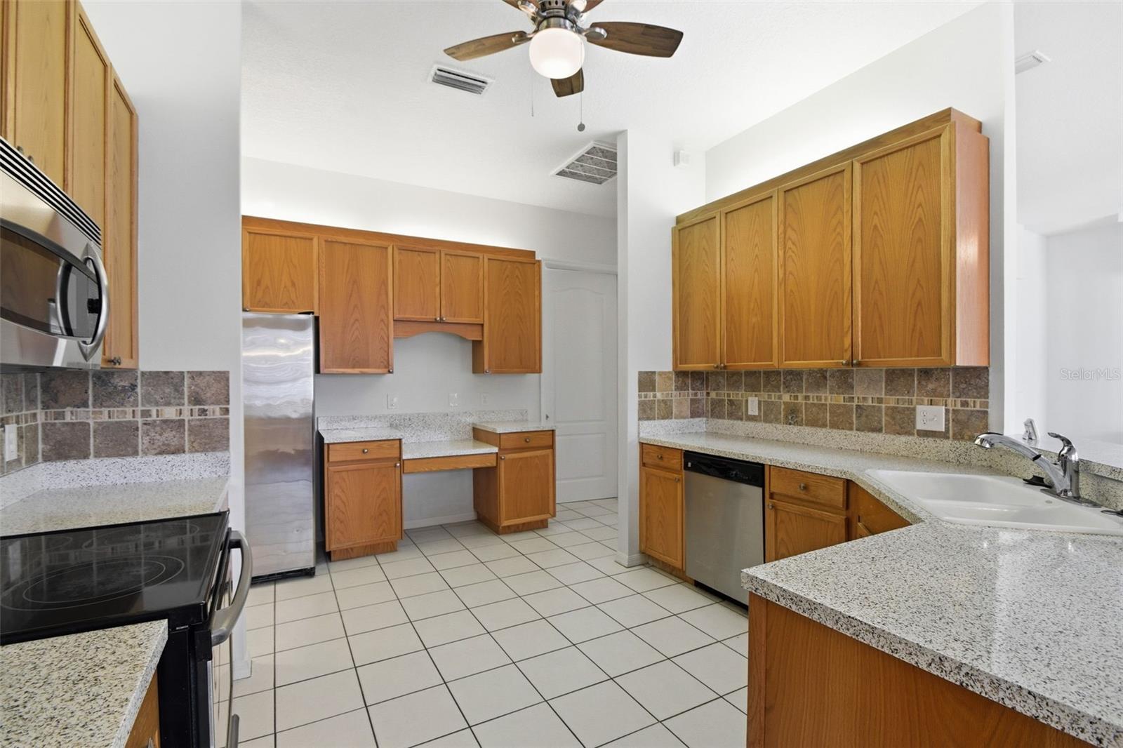 Image 28 of 79 For 9810 Ocasta Street