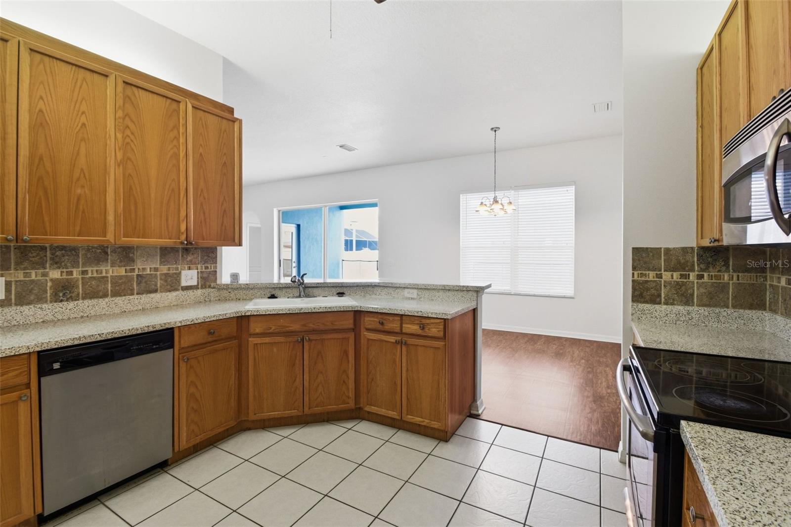 Image 30 of 79 For 9810 Ocasta Street