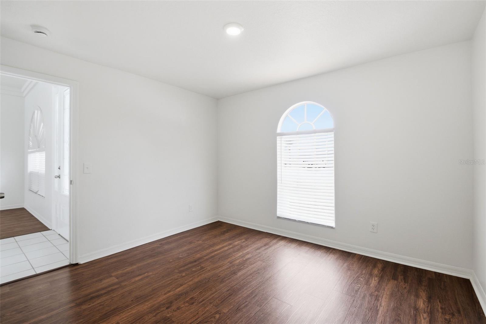 Image 34 of 79 For 9810 Ocasta Street