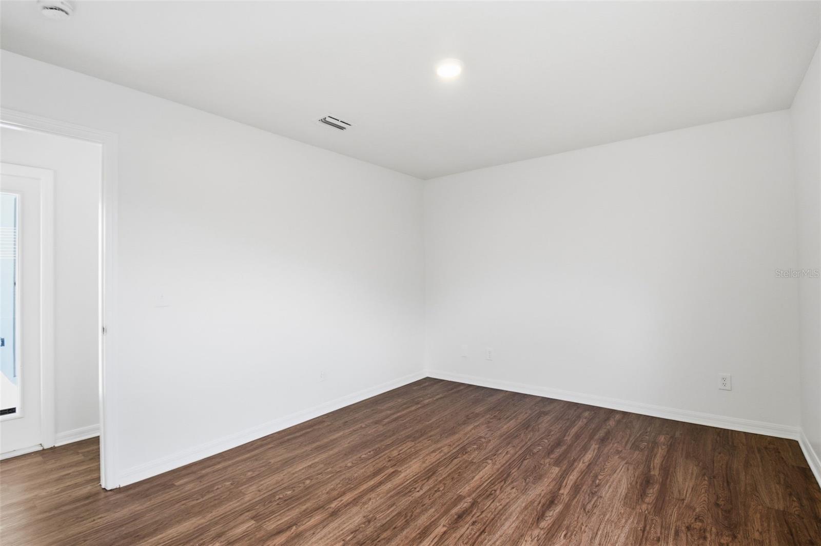 Image 40 of 79 For 9810 Ocasta Street