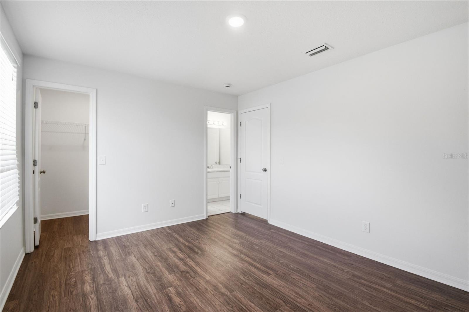 Image 42 of 79 For 9810 Ocasta Street