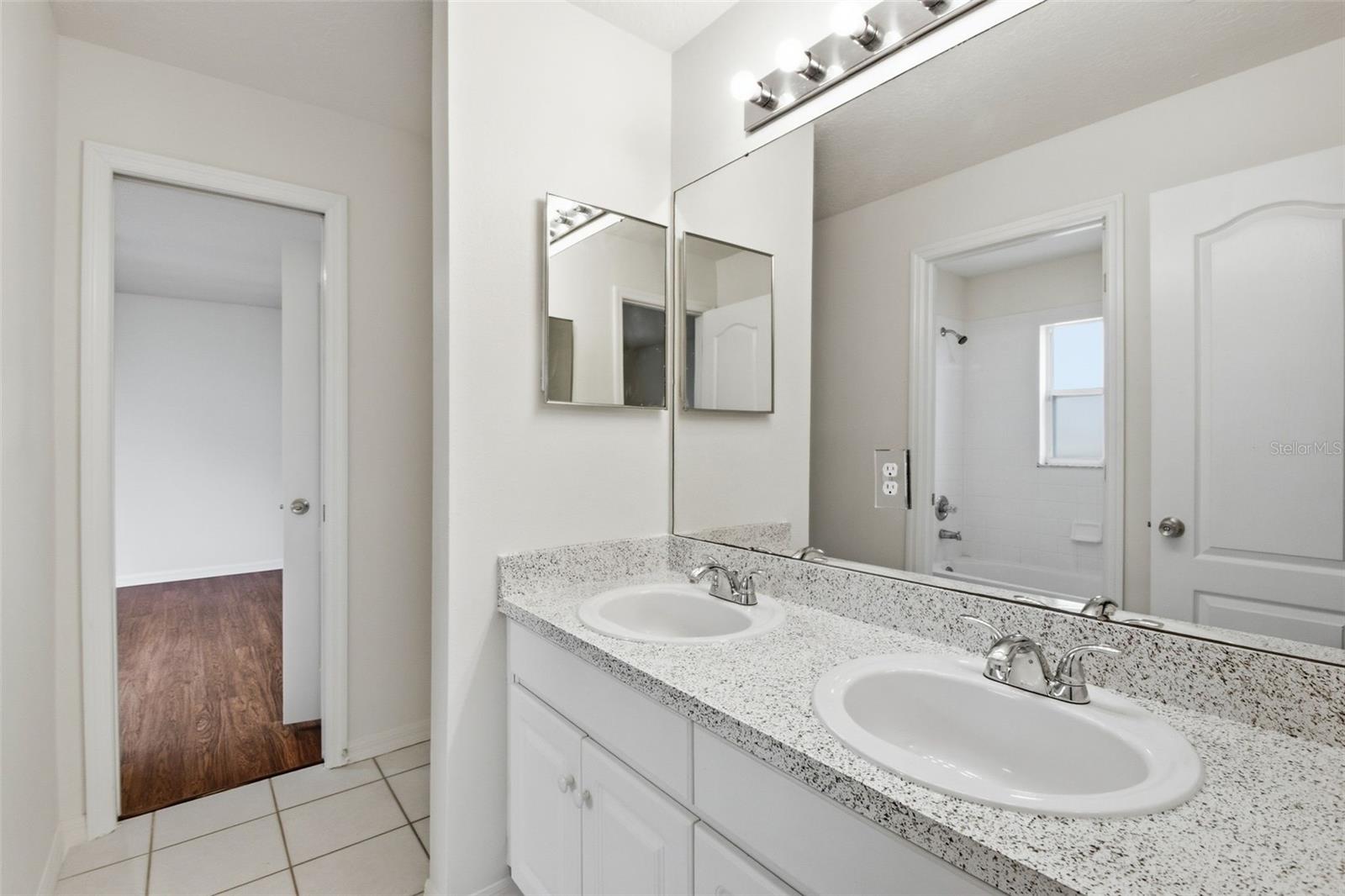 Image 52 of 79 For 9810 Ocasta Street